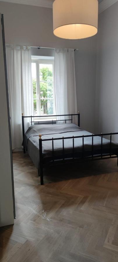 Апартаменты Apartament Rynek Варшава Экстерьер фото